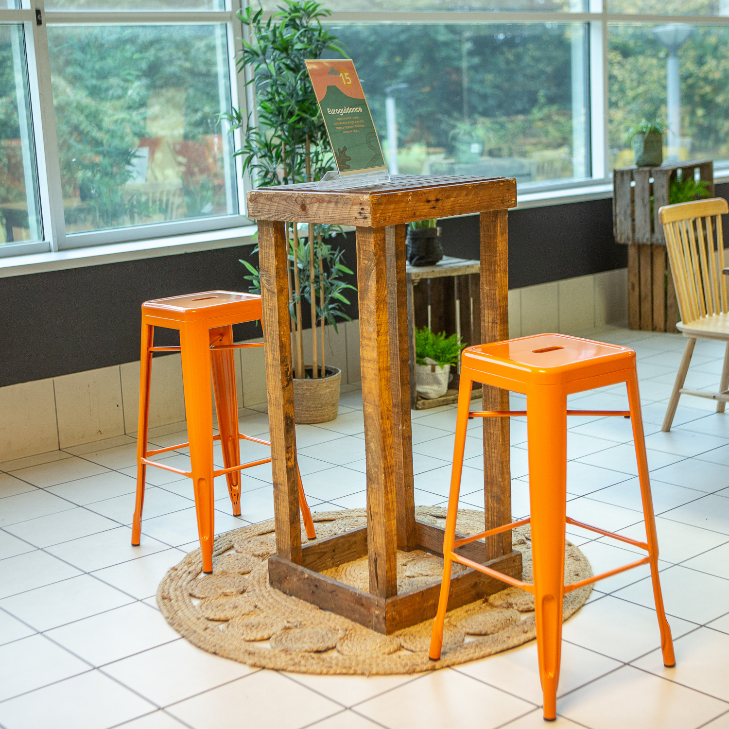 Mange Debout Vintage 3
