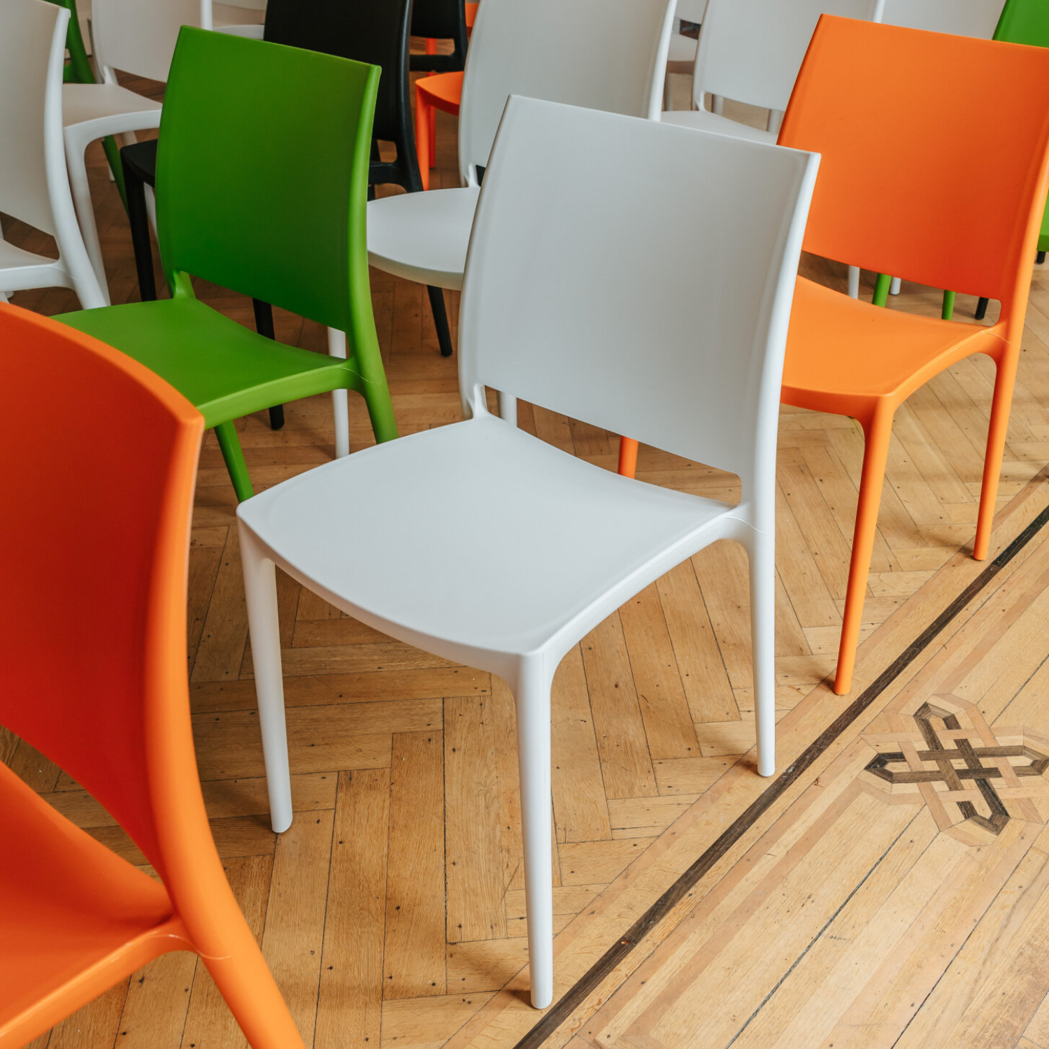 Chaise Polypro Blanche 2
